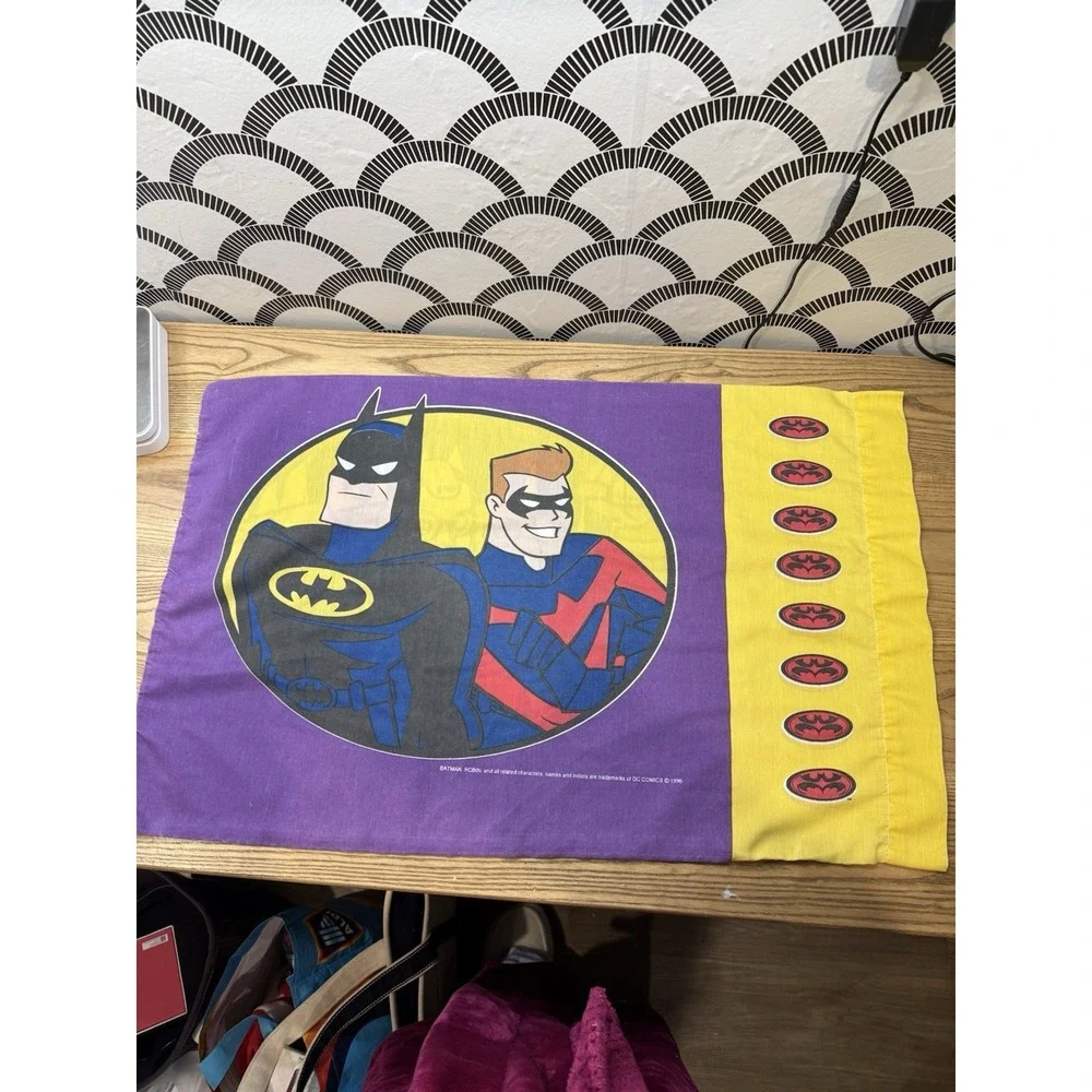 Vintage 1996 Batman Mr. Freeze Robin DC Comics Pillow‎ Case Purple Yellow